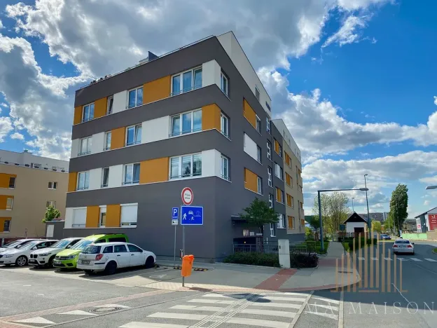 Prodej bytu 1+kk, Praha - Uhříněves, Františka Diviše, 35 m2