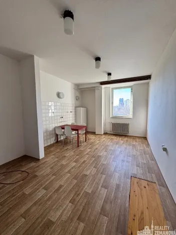 Pronájem skladu, Praha - Stodůlky, V hůrkách, 800 m2
