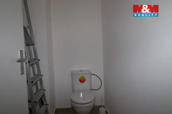 Pronájem obchodního prostoru, Cheb, Svobody, 120 m2