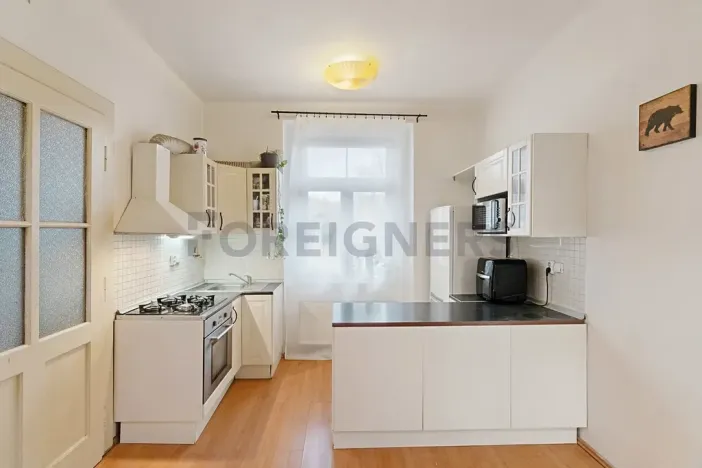 Prodej bytu 2+kk, Praha, 5. května, 51 m2