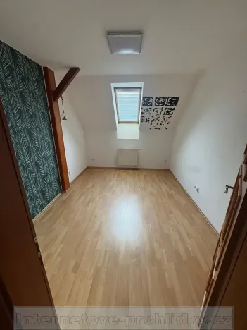 Pronájem pokoje, Beroun, Pod Kaplankou, 14 m2