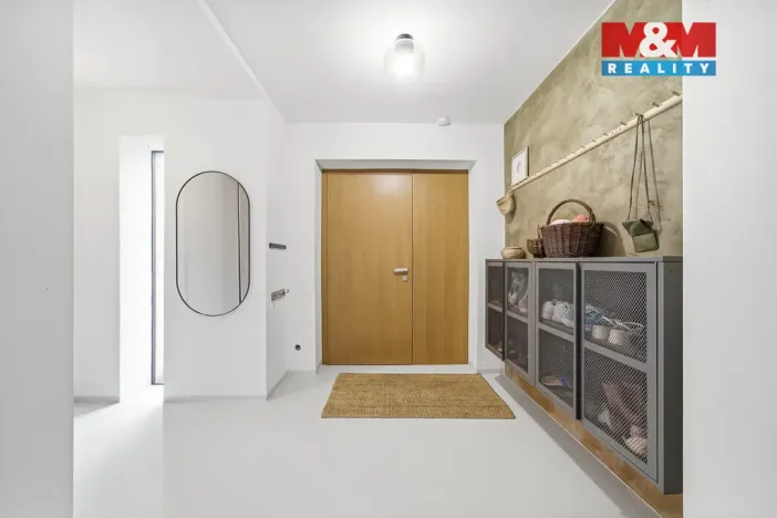 Prodej rodinného domu, Újezdec, 377 m2