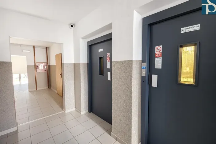 Prodej bytu 2+kk, Praha - Radotín, náměstí Osvoboditelů, 47 m2