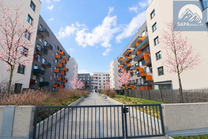 Prodej bytu 3+kk, Praha - Vysočany, Strnadových, 80 m2