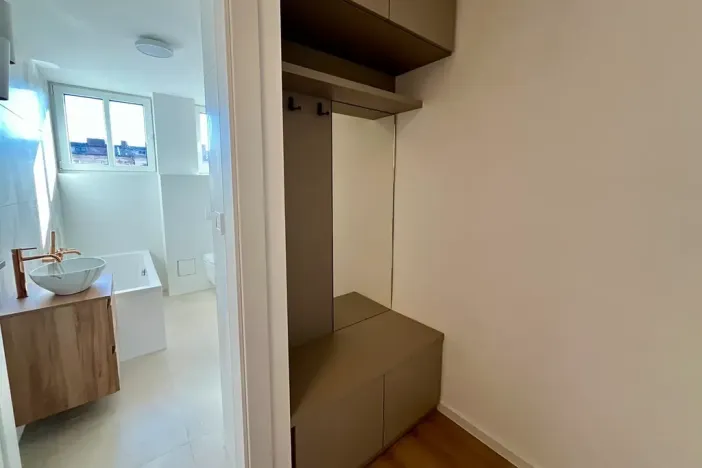 Pronájem bytu 2+kk, Hradec Králové, Střelecká, 59 m2