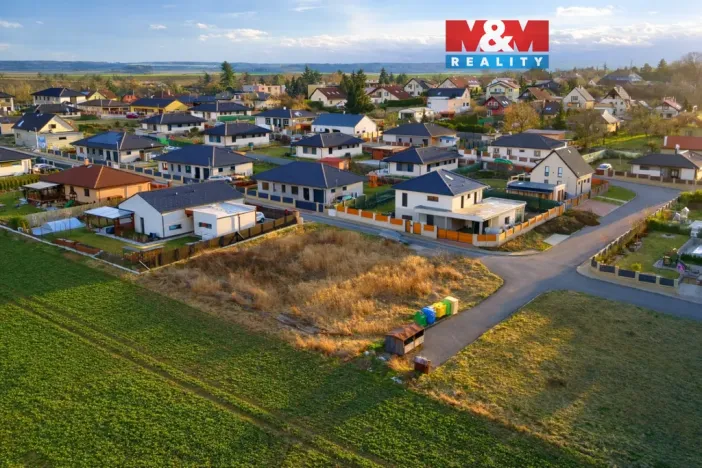 Prodej pozemku pro bydlení, Tuřany - Byseň, 804 m2