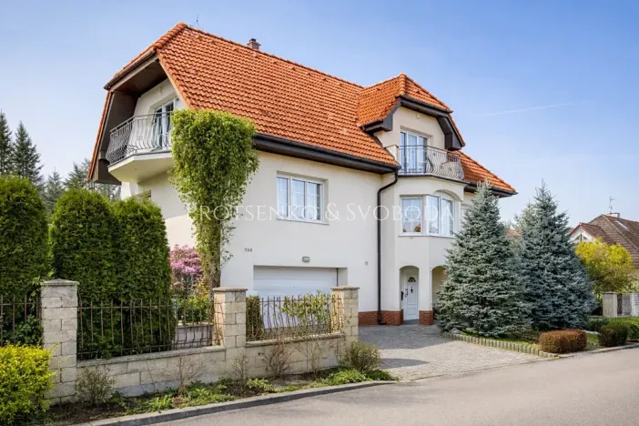 Prodej rodinného domu, Psáry, Pod Vápenkou, 314 m2