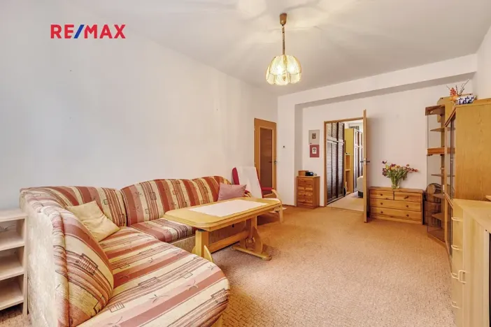 Prodej bytu 2+1, Karlovy Vary, I. P. Pavlova, 54 m2