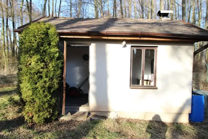 Pronájem chaty, Slaný, 16 m2