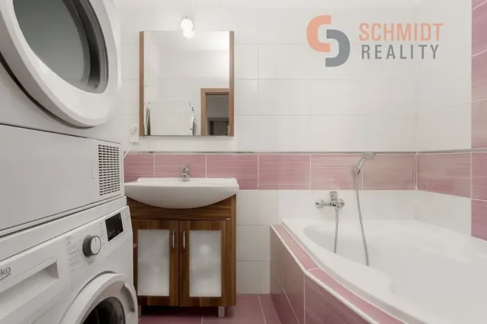 Prodej bytu 3+1, Mikulov, Kpt. Jaroše, 72 m2