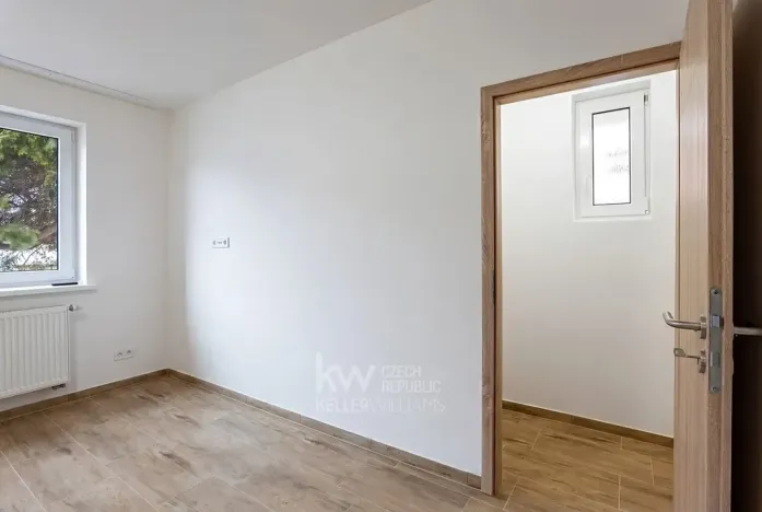 Pronájem bytu 2+kk, Praha - Chodov, Zakouřilova, 31 m2