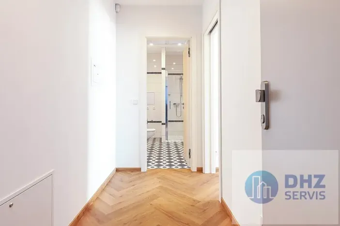 Pronájem bytu 2+kk, Poděbrady, Studentská, 36 m2