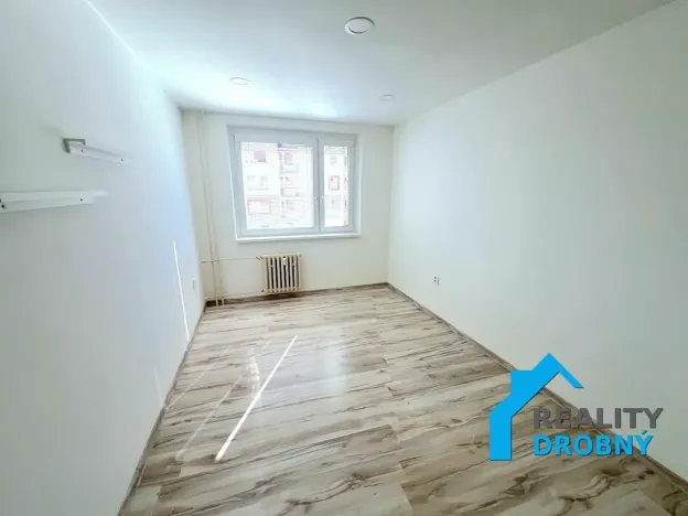 Pronájem bytu 2+kk, Děčín, B. Martinů, 42 m2