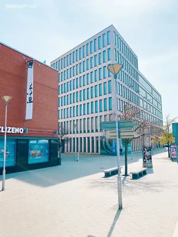 Pronájem kanceláře, Brno, Úzká, 300 m2