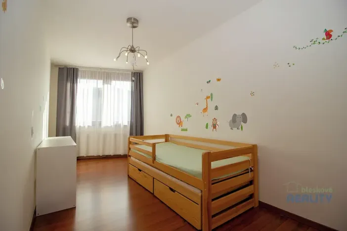 Pronájem bytu 3+kk, Praha - Libeň, Na žertvách, 75 m2