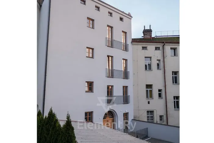 Pronájem bytu 2+kk, Hradec Králové, Komenského, 76 m2