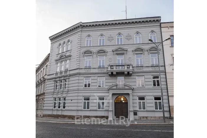 Pronájem bytu 2+kk, Hradec Králové, Komenského, 76 m2