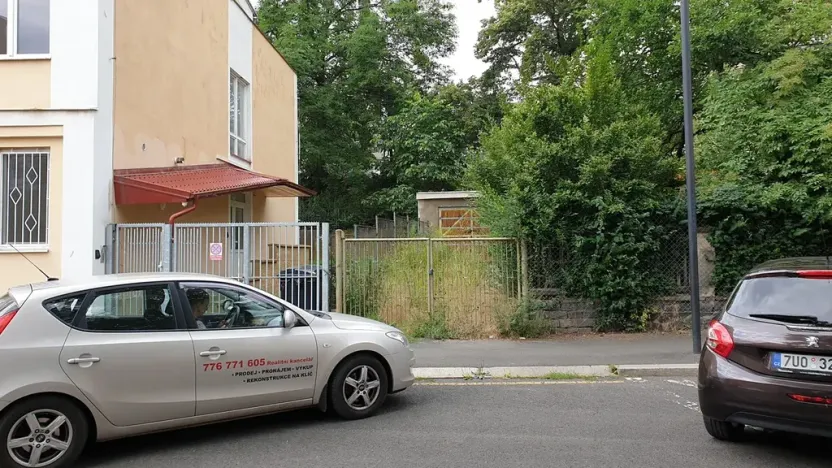 Pronájem garáže, Teplice, J. V. Sládka, 26 m2