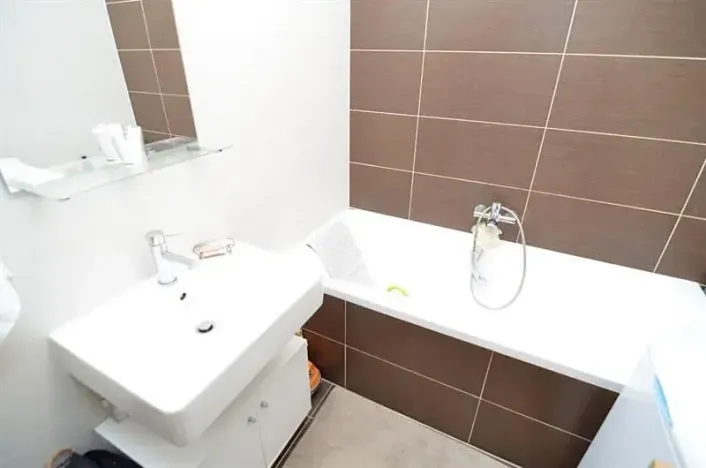 Pronájem bytu 2+1, Praha - Malešice, Počernická, 61 m2