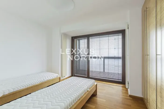 Pronájem bytu 3+1, Praha - Karlín, Šaldova, 94 m2