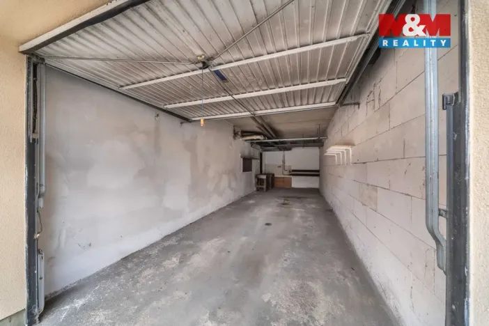 Prodej garáže, Praha - Malešice, Niederleho, 28 m2