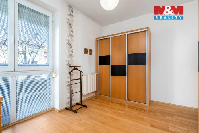 Prodej bytu 2+kk, Praha - Kobylisy, U třešňovky, 57 m2