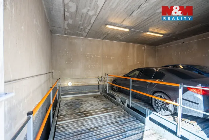 Prodej bytu 2+kk, Praha - Kobylisy, U třešňovky, 57 m2