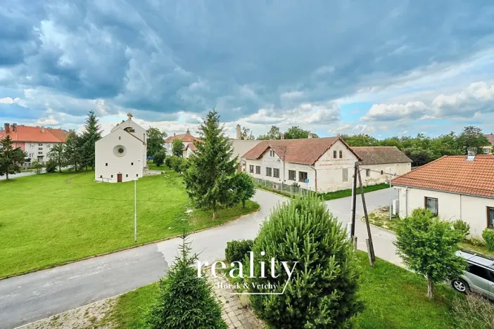 Prodej bytu 3+1, Šumná, 69 m2