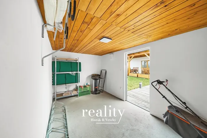 Prodej apartmánu, Jevišovka, 190 m2