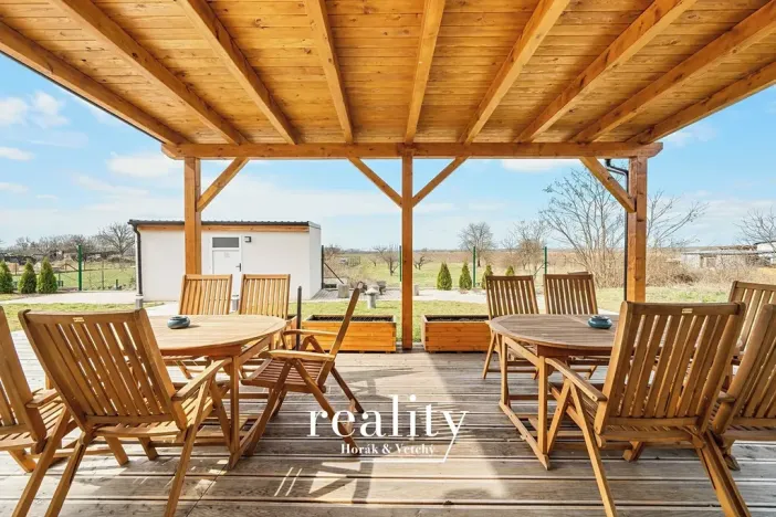 Prodej apartmánu, Jevišovka, 190 m2