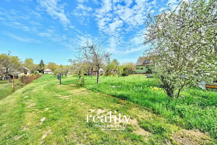 Prodej zahrady, Znojmo, Pražská zahr. C, 1985 m2