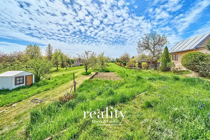 Prodej zahrady, Znojmo, Pražská zahr. C, 1985 m2