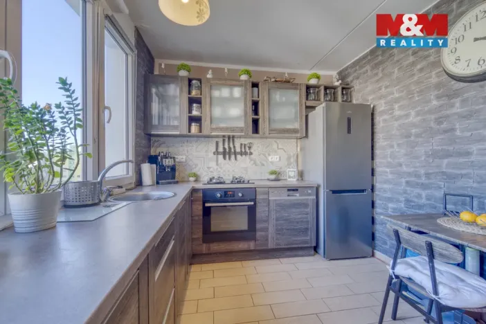 Prodej bytu 4+1, Plzeň - Severní Předměstí, Strážnická, 83 m2