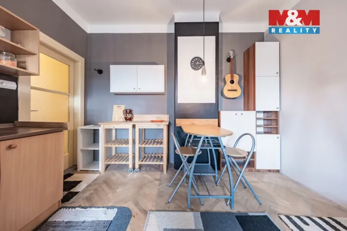 Prodej bytu 1+kk, Kolín, Sluneční, 29 m2