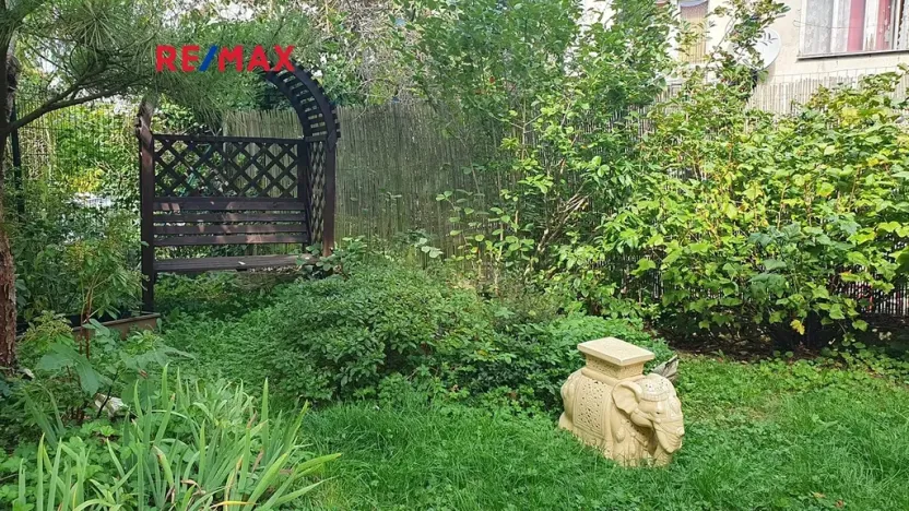 Pronájem bytu 2+kk, Praha - Břevnov, U Ladronky, 50 m2