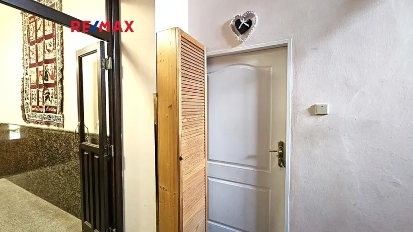 Pronájem bytu 2+kk, Praha - Břevnov, U Ladronky, 50 m2