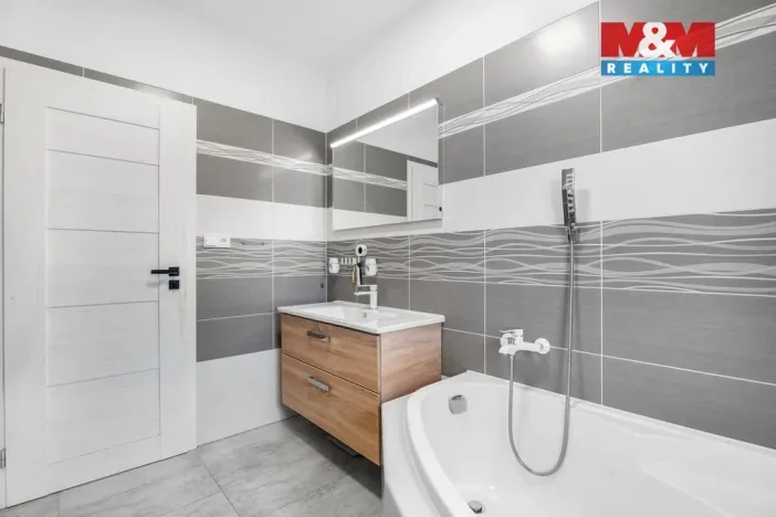 Prodej rodinného domu, Šluknov, Královská, 92 m2