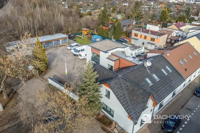 Prodej kanceláře, Pardubice, K Dolíčku, 374 m2