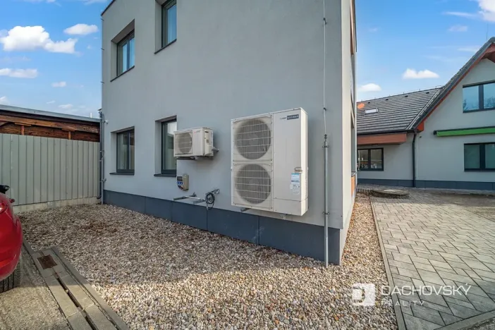 Prodej kanceláře, Pardubice, K Dolíčku, 374 m2