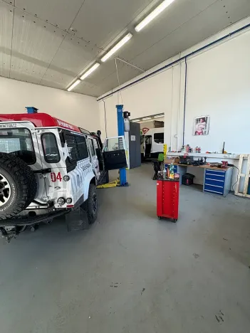 Pronájem obchodního prostoru, Praha - Horní Počernice, Náchodská, 600 m2