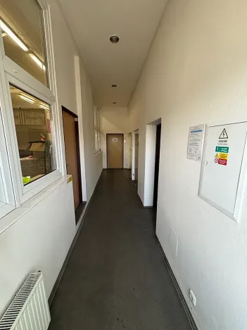 Pronájem skladu, Praha - Horní Počernice, Náchodská, 600 m2