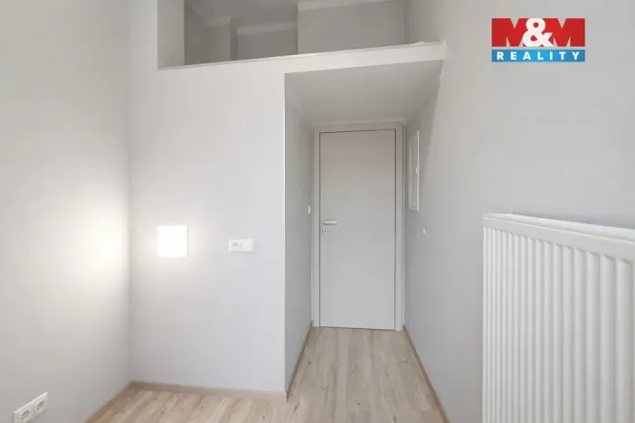 Prodej bytu 2+kk, Praha - Holešovice, V háji, 49 m2