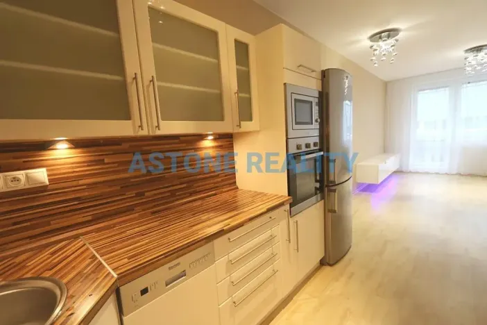 Pronájem bytu 2+kk, Praha - Hostavice, U Hostavického potoka, 50 m2