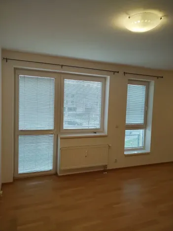 Pronájem bytu 1+kk, Pardubice, Jozefa Gabčíka, 38 m2