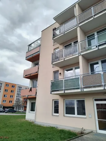 Pronájem bytu 1+kk, Pardubice, Jozefa Gabčíka, 38 m2