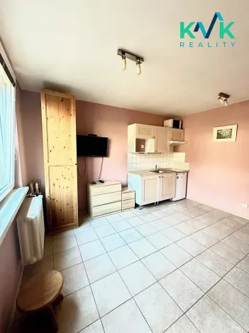 Pronájem bytu 1+kk, Karlovy Vary, Lidická, 22 m2