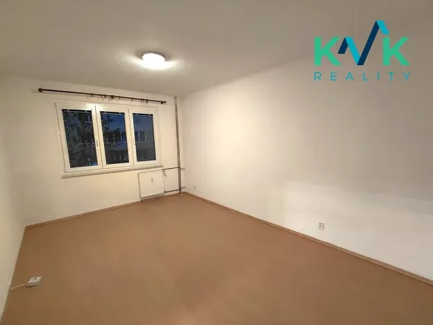 Pronájem bytu 3+1, Ostrov, Kollárova, 70 m2