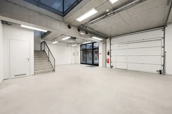 Pronájem skladu, Brno, Svatopetrská, 200 m2