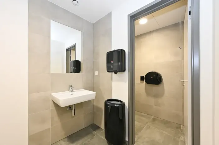 Pronájem skladu, Brno, Svatopetrská, 200 m2