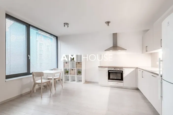 Pronájem bytu 1+kk, Praha - Karlín, Sokolovská, 40 m2